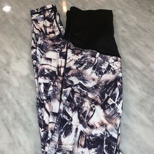 Pink Blush Printed Maternity Leggings sz Small